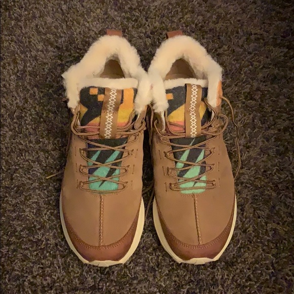 ugg miwo ugg miwo